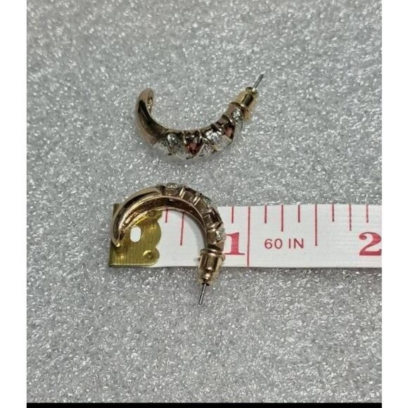 Pretty Vintage Genuine Garnet & Diamond Accent Half Huggie "J" Hoop Earrings - Picture 5 of 5